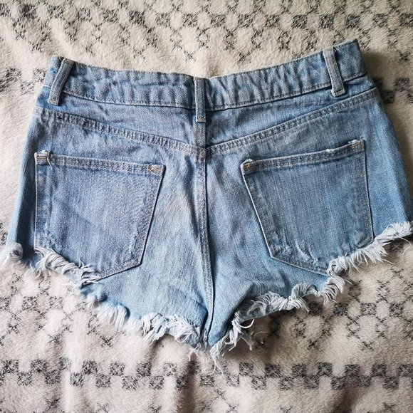 H&M Ripped Jean Shorts - Picture 3 of 3